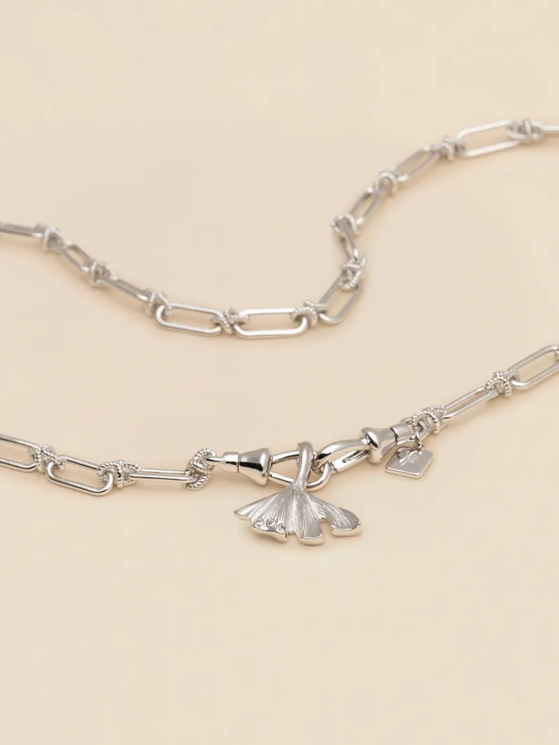 Chram YLVA LI Embla Leaf Charm – Silver