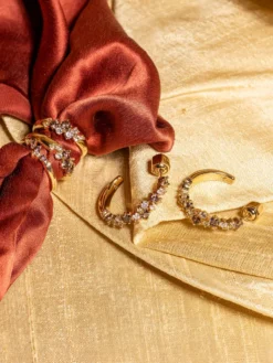 Örhängen YLVA LI Meadow avantgarde Chestnut – Guld
