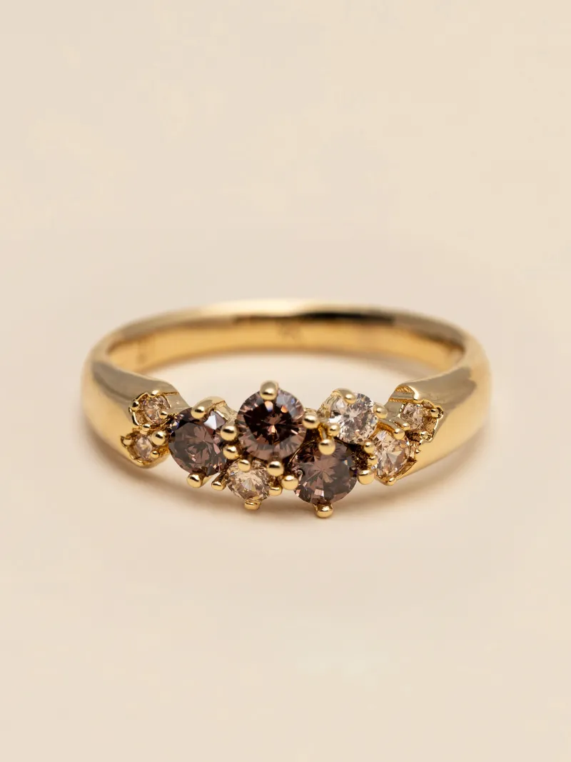 Ringar YLVA LI Meadow Ring Chestnut – Guld