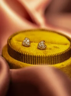 Signature Diamond Collection YLVA LI Pave Heart Diamond Örhängen – Gold 8651