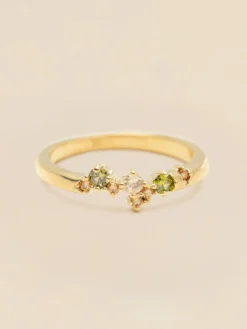 Ringar YLVA LI Petite Meadow Ring Peridot – Guld
